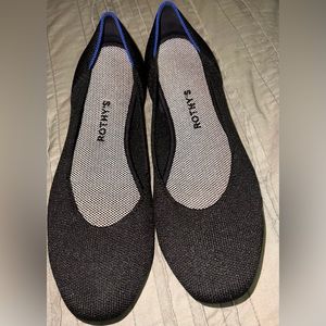 Rothy’s flats. Black. Stretch. Comfortable! Washable.